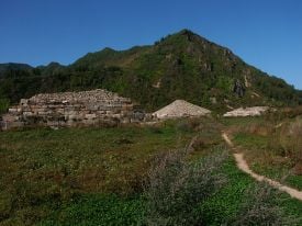 5th century tombs of rulers of Koguryŏ.jpg