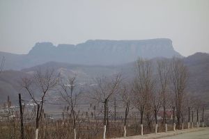 Sole-like profile of WuNvShan.JPG
