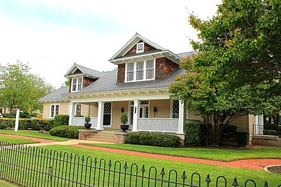8thstreet3.JPG
