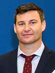 Clarke Gayford 2021 (cropped).jpg