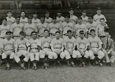 Cincinnati Reds 1939 team.jpg