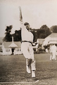 Harry Dean cricketer 1920.jpg