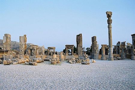 Persepolis-Hundred Columns Hall Iran.jpg