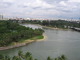 Kallang River Mouth 4, Dec 05.JPG