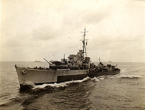 HMS Quadrant (D17) 1945.jpg