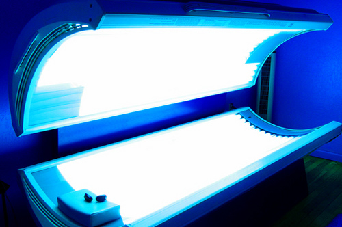 File:Tanning bed.jpg