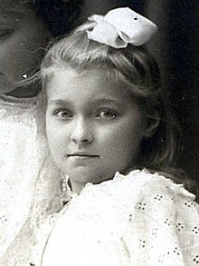 Antonina Latinik-Rieger (ca 1915).jpg