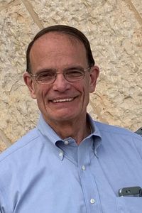 Image of Robert J. Lynn