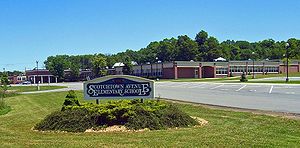 Scotchtown Avenue Elementary School.jpg