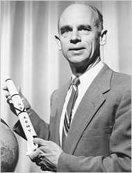 Ernst Stuhlinger 1958.jpg